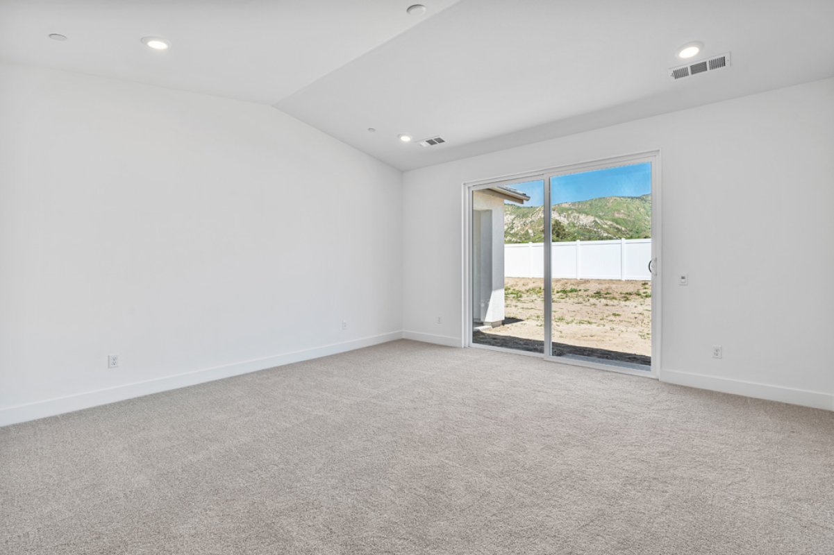 Available & QuickMove Home in Piru, CA 3813 Shannon Lane Plan Four